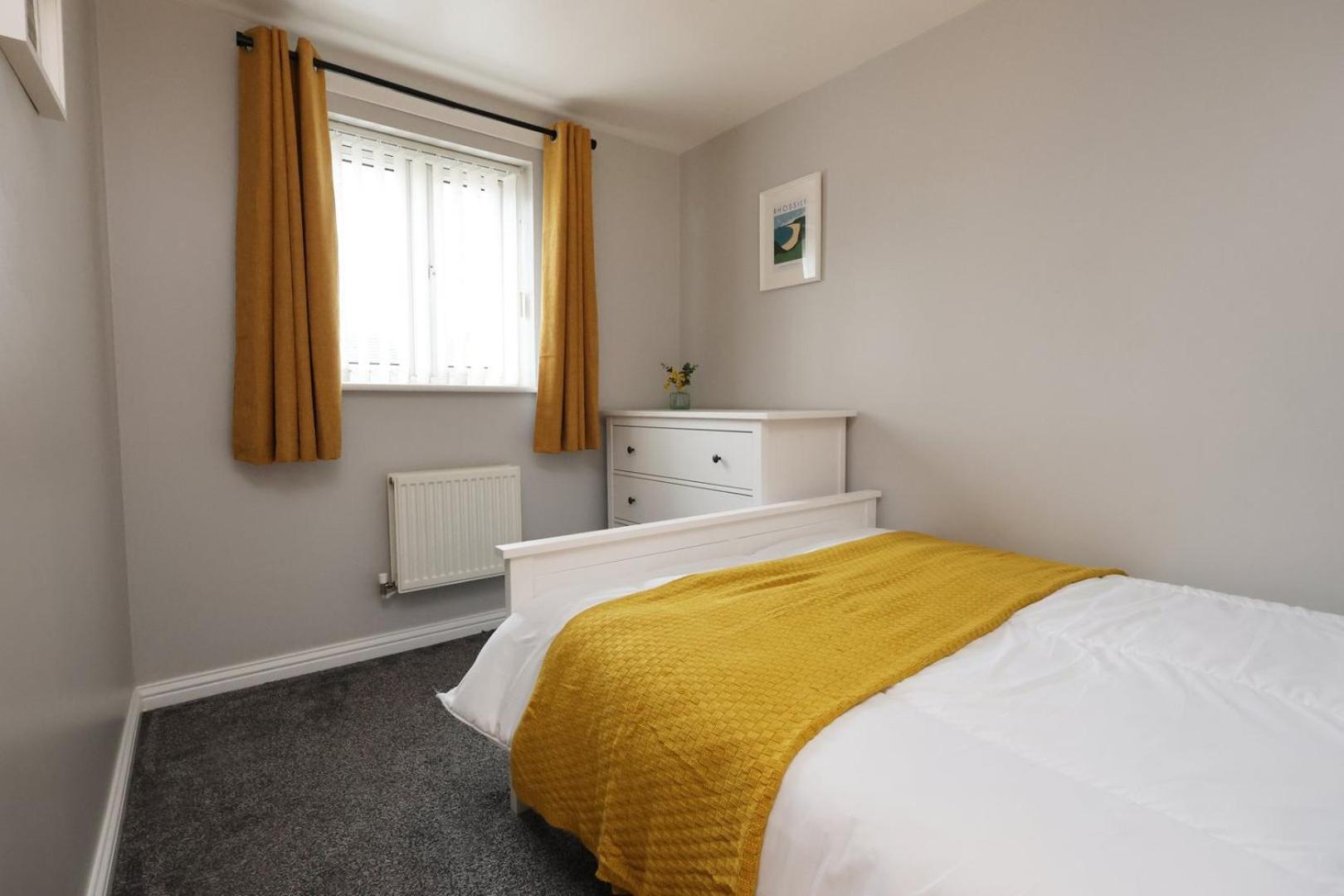 Relaxing 2-Bed Coastal Escape In Port Talbot公寓 外观 照片